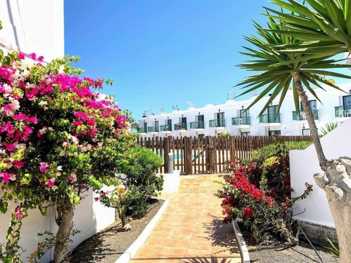 Sol Y Sal Con Vista A La Piscina (Adults Only) Corralejo Exterior foto